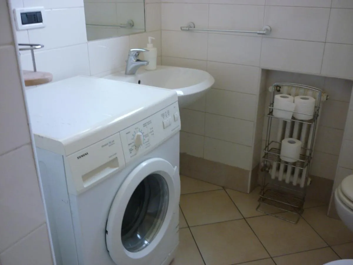 La Mansarda Apartment Bologna 0*,